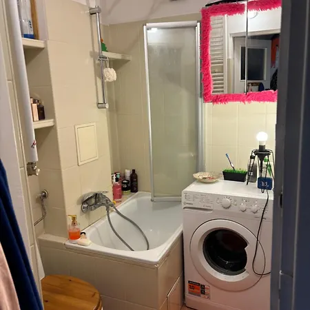 Apartmán Slodka Kawalerka Na Woli, 12 Minut Na Metro Stadion Narodowy *